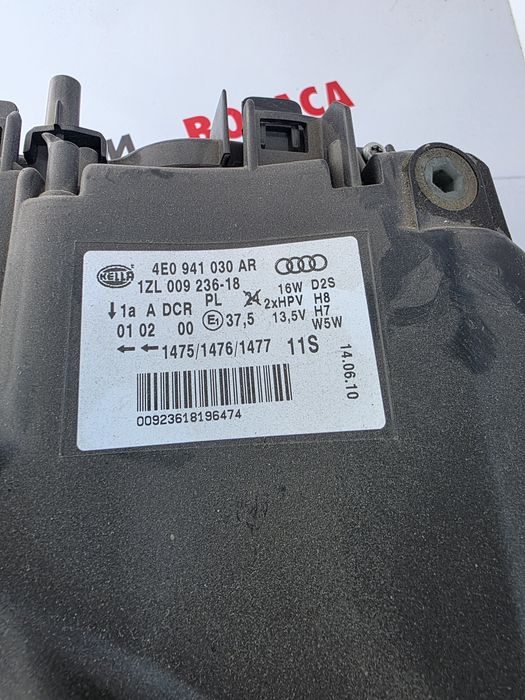 Десен фейсов ксенонов фар Audi A8 04-07г