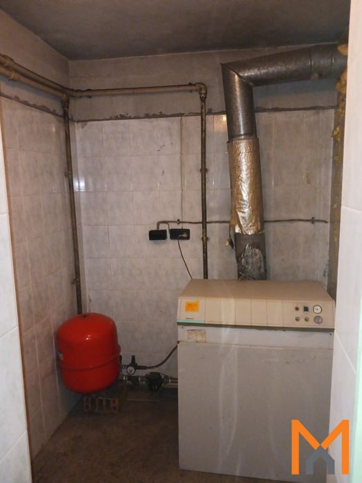 Дава под наем гр. Севлиево - гр. Севлиево 1000m²