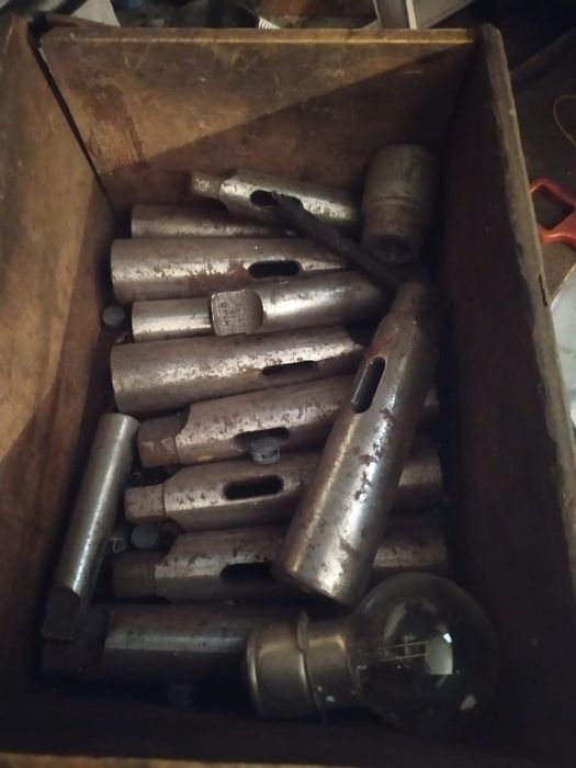 Инструменты токарно фрезерных работ