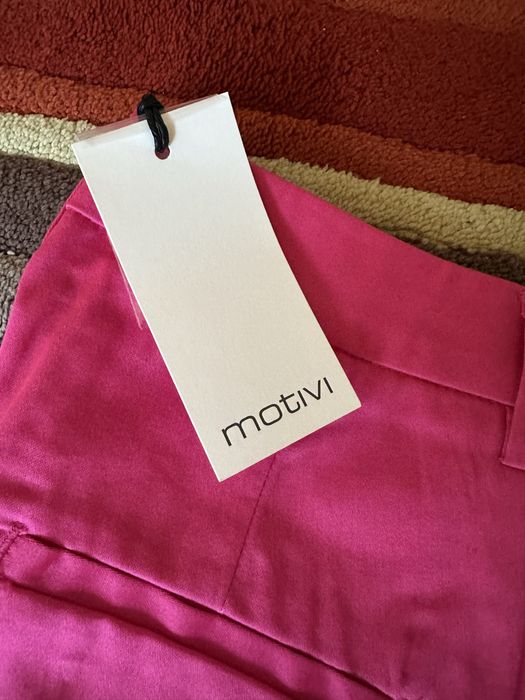 Чисто нов панталон Motivi (Мотиви), итал. размер 42