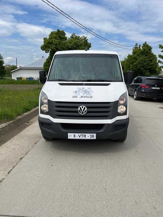 Vand Volkswagen crafter cu 3 locuri si duba an 2012 euro 5 nu sprinter  usii culisante pe ambele părți