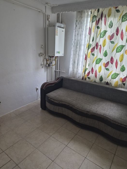 Inchiriez apartament micro19