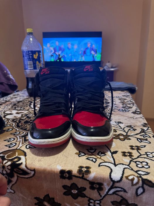 Vând jordan 1 patent bred