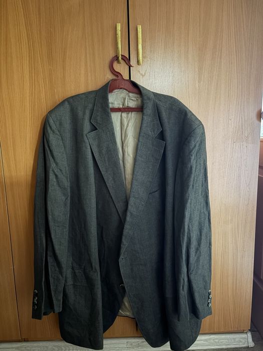 Продам мужские пиджаки