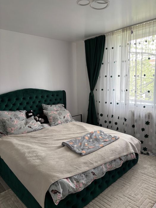 Vând apartament !