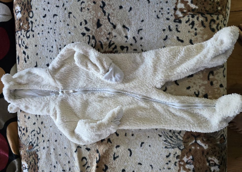 Продам детский комбинезон