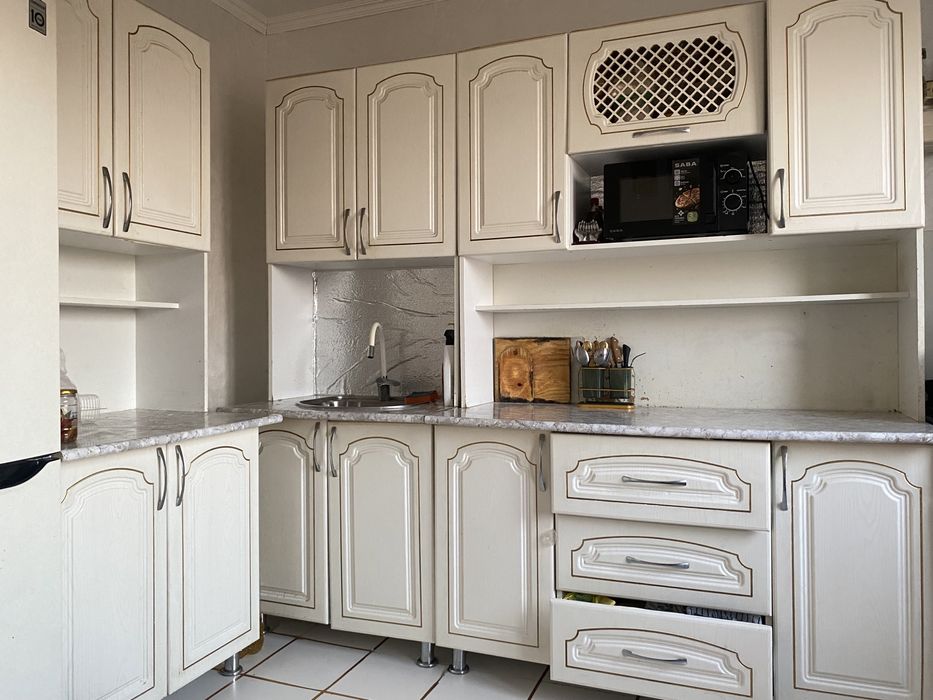 Кухонная мебель