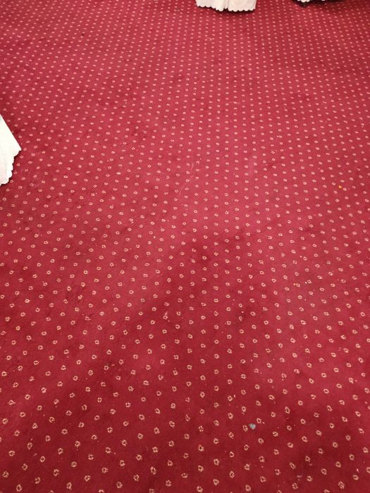 Gilam kavrolan 1000 kv kelishtirib bervoramiz