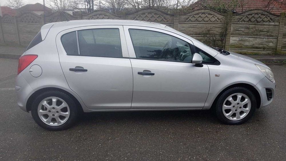 vind opel corsa d 1,3 dizel an 2013