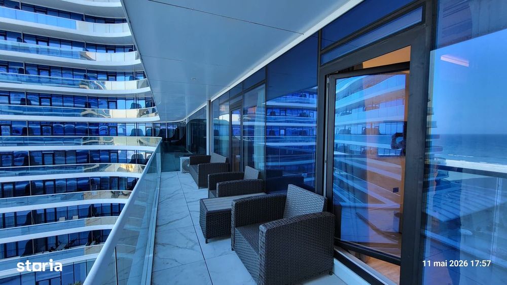 Apartament 2 camere White Titanic frontal la mare