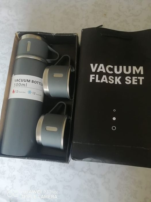 Термос на 1литр новый