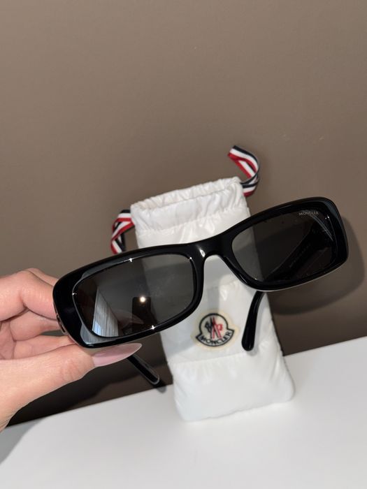 Солнцезащитные очки MONCLER оригинал