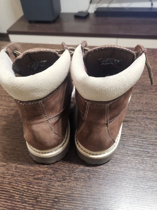 Зимни боти на HK5 dk