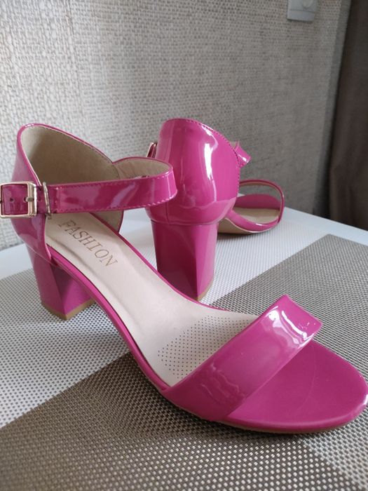 Босоножки 38 р-р