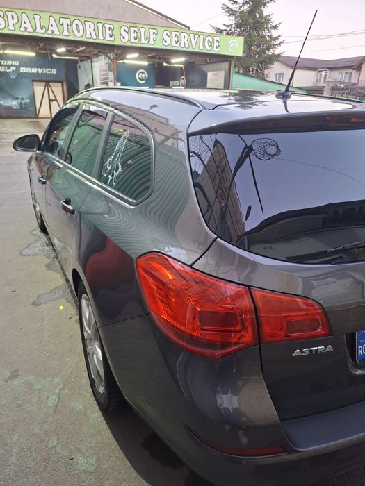 Vand Opel Astra J Sport Tourer