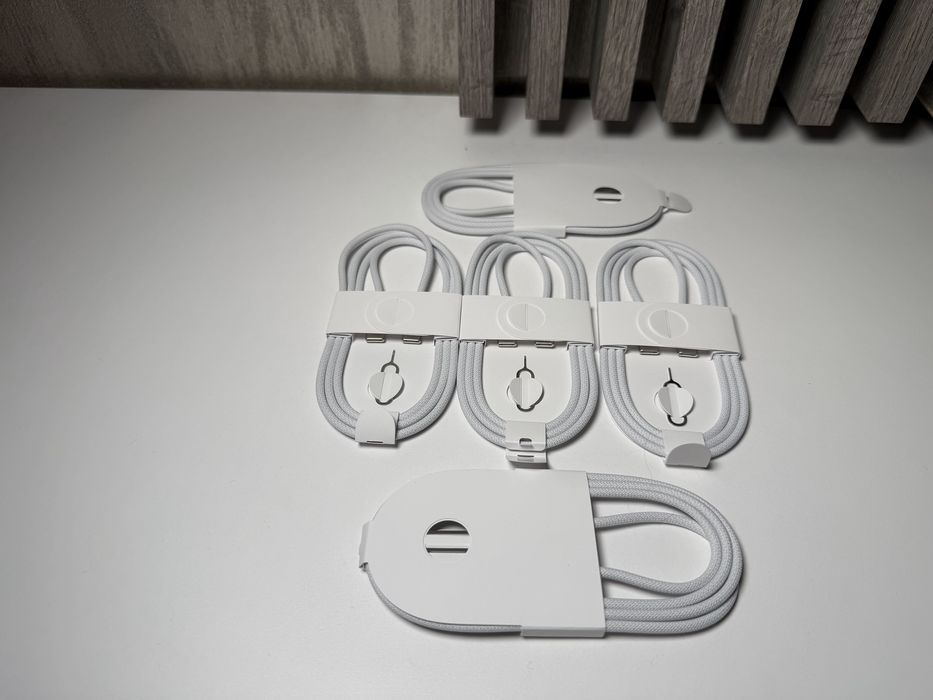 Cabluri iPhone 15, 16 ,17 Originale Apple