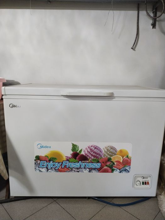 Продам морозильную камеру