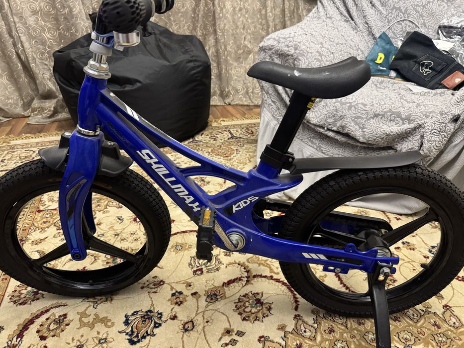 Велосипед четырех колесный