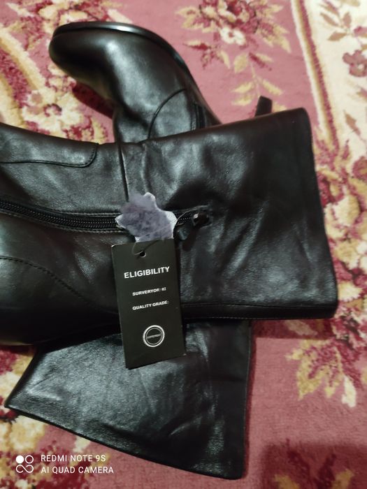 Продам женские сапоги