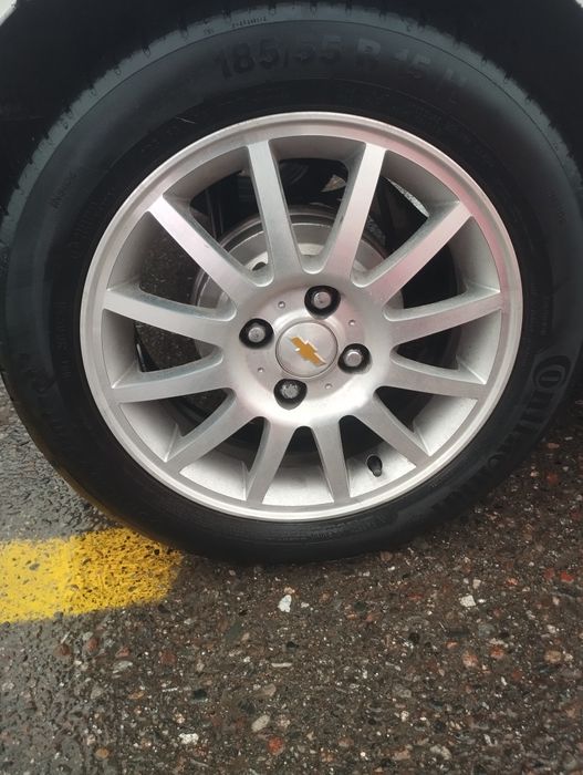 Diska sotiladi obmen bor o'lchami 15