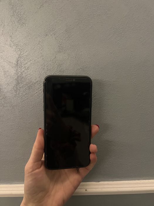 Iphone 11 черен, 64gb