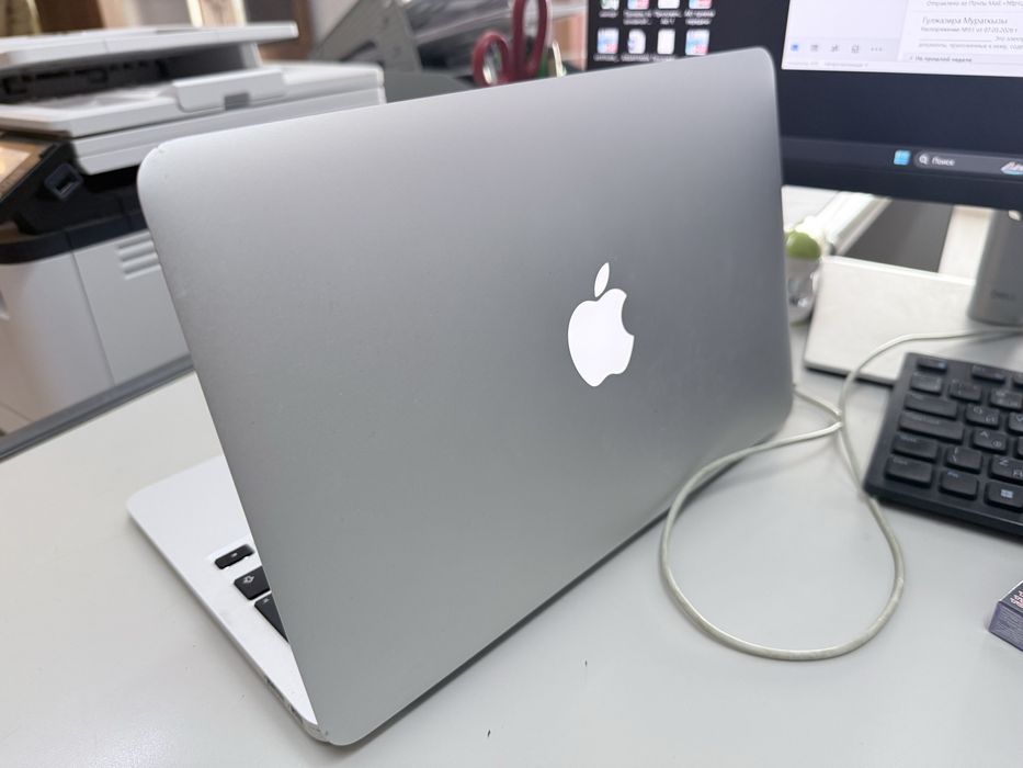 Продам MacBook Air 2014