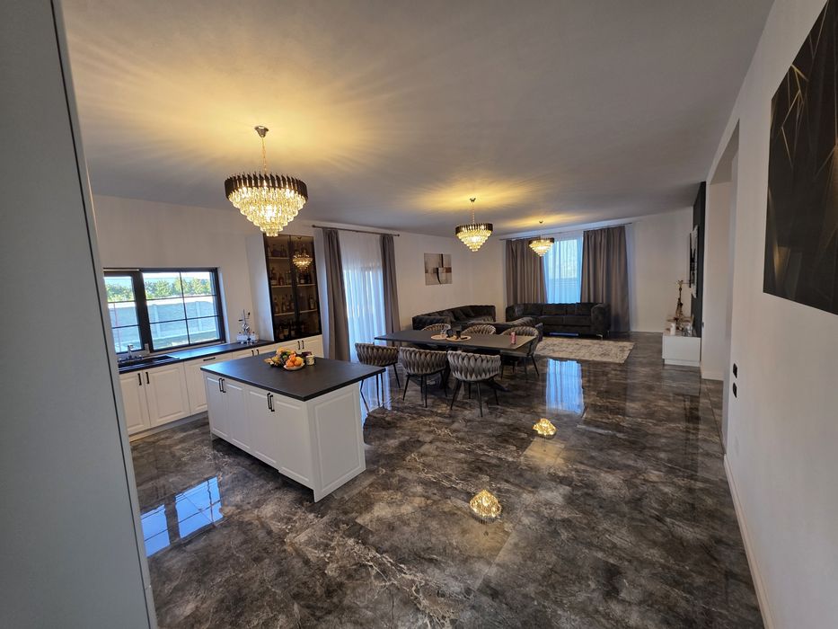 Casa lux ,zona Metro