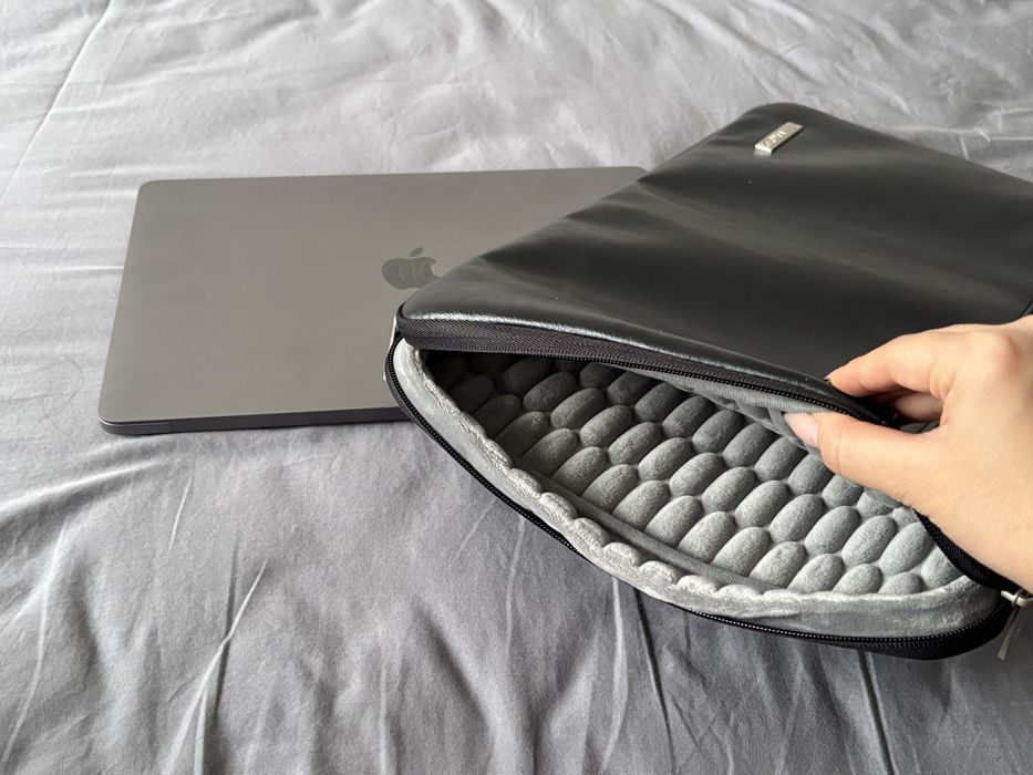 MacBook Air 13 inch M1 8/256