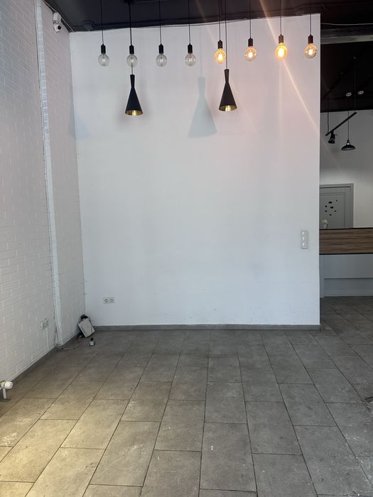 Сдам коммерческое помещение