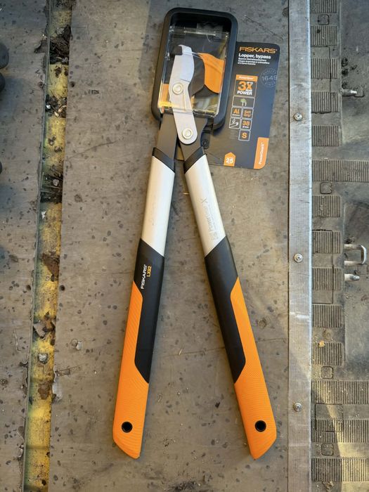 foarfeca gard viu fiskars single step lx94