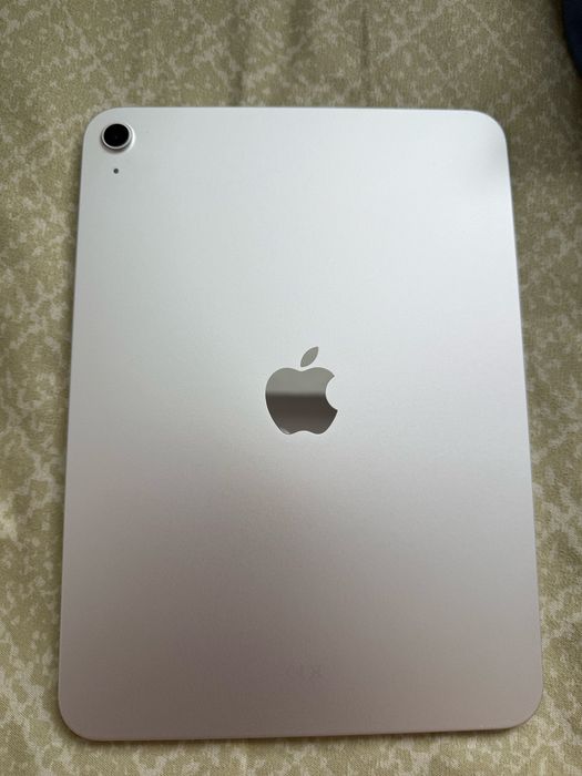 Продам iPad A16, 128 гб