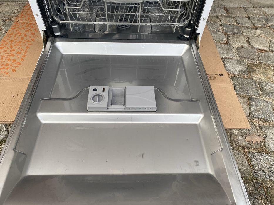 Съдомиялна машина Teka-за вграждане