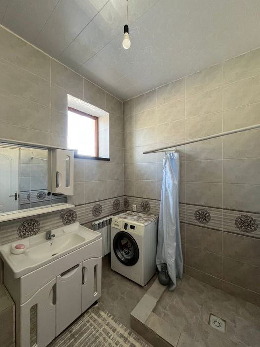 Арайда үй сатылады