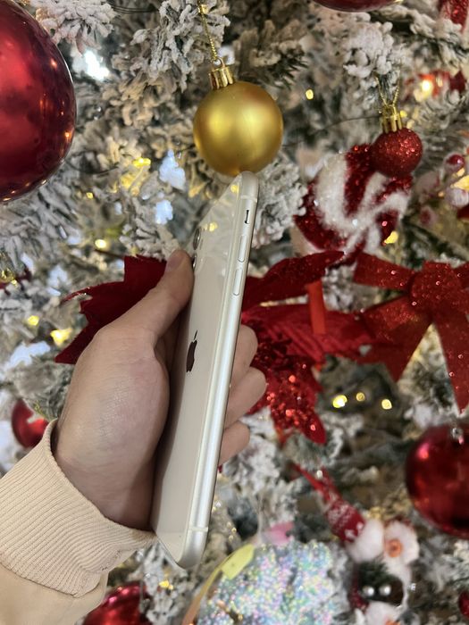 Продам IPhone 11 128гб