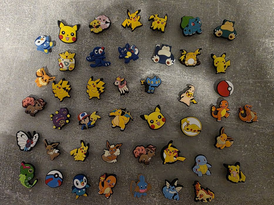 Accesorii crocs  cu pokemon 10 buc / 35 lei
