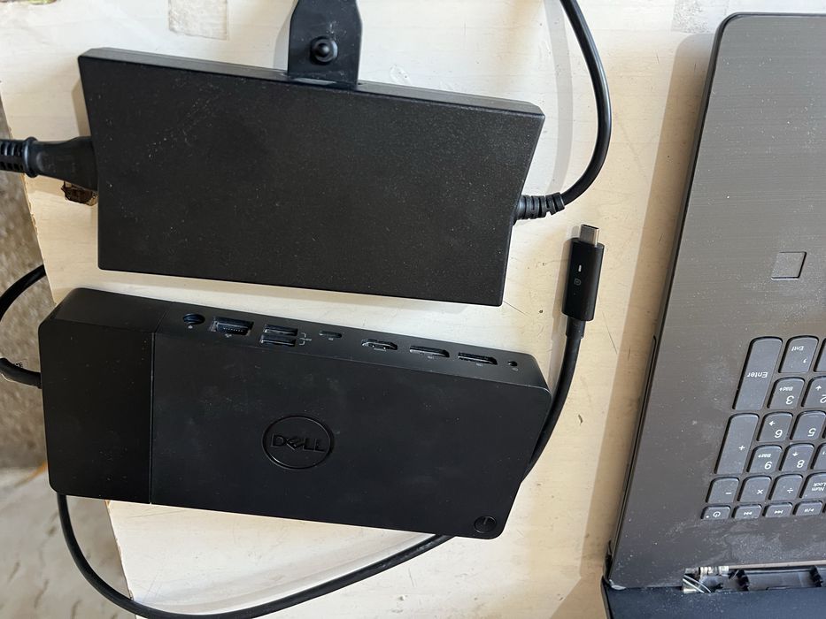 докинг станция Dell WD19
