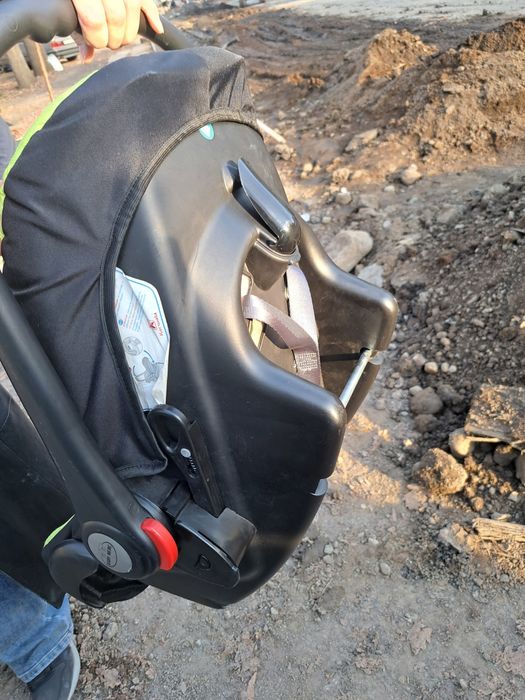 Продам автокресло