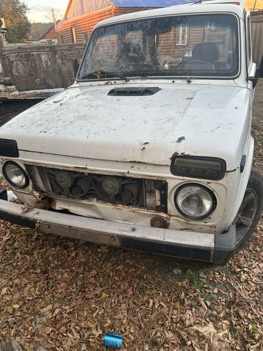 Продам ниву на ходу