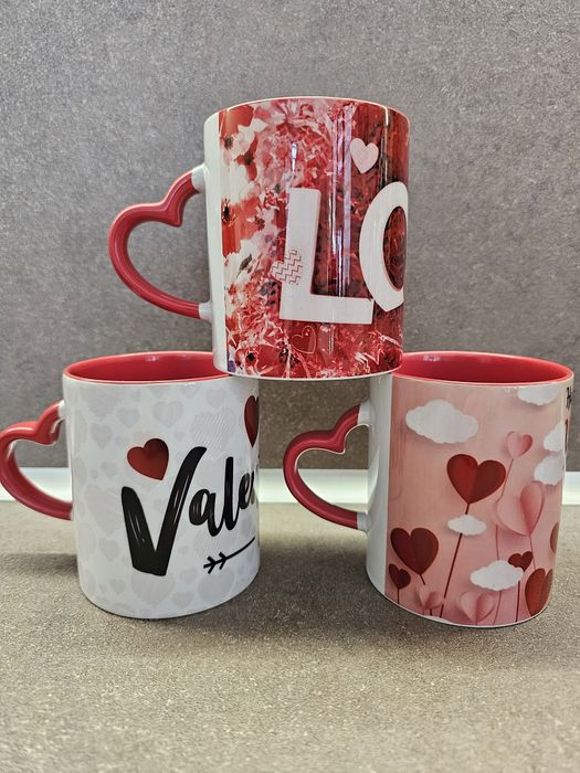 Чаши за Сублимация-Цветна вътрешност и дръжка СЪРЦЕ