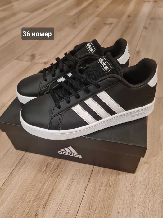 Маратонки Адидас 36 номер