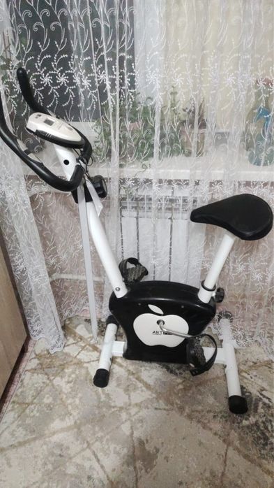 Велотренажер ArtFit