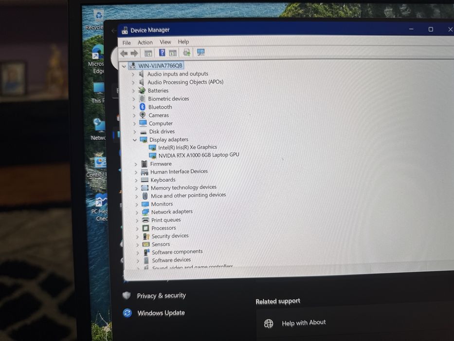 Laptop Workstation Lenovo P1 gen 6 i7 Rtx 32 gb ddr5 dock