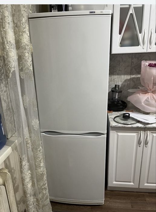Продам холодильник в хорошем рабочем состоянии.