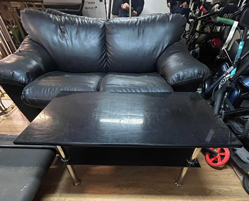 диван и холна маса