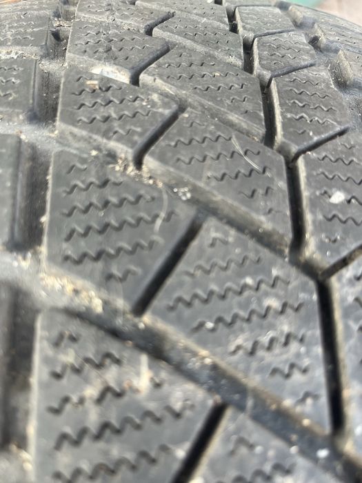 Vand 4 anvelope pneuri cauciucuri iarna 17inci