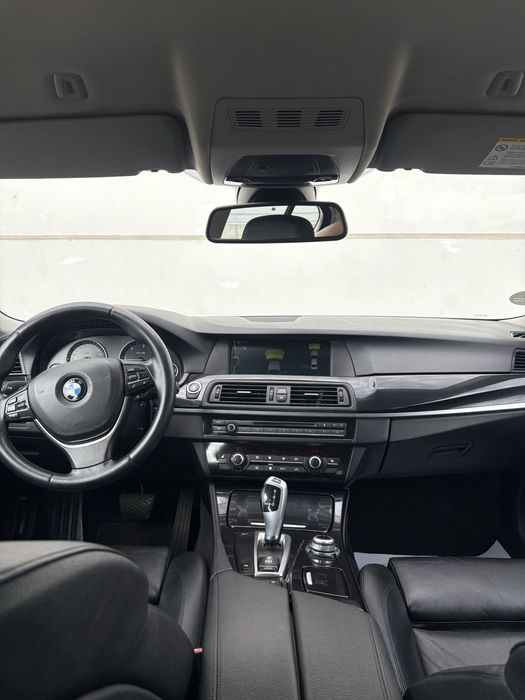 BMW F10 520D / 2012 / Automat / Piele / Headup
