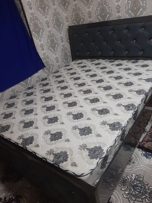 Spalni tumbochkasi bilan yangi