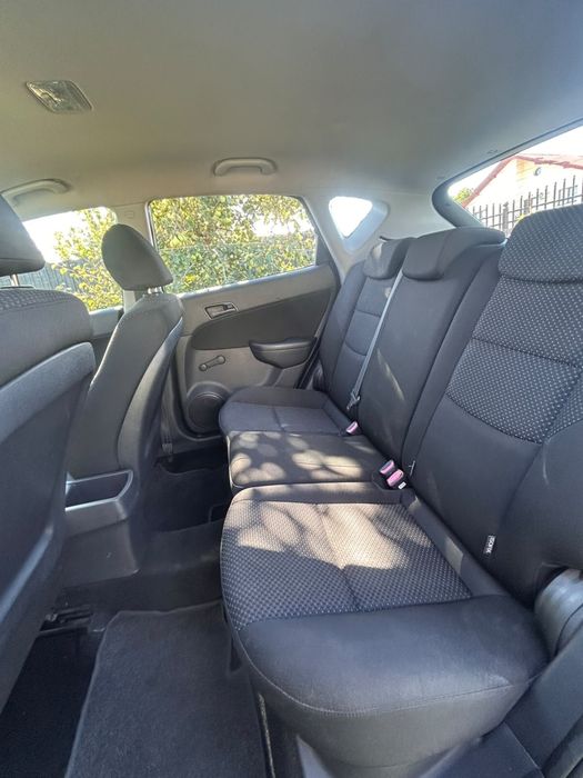 Hyundai i30 (2010) • 1.6 CRDI