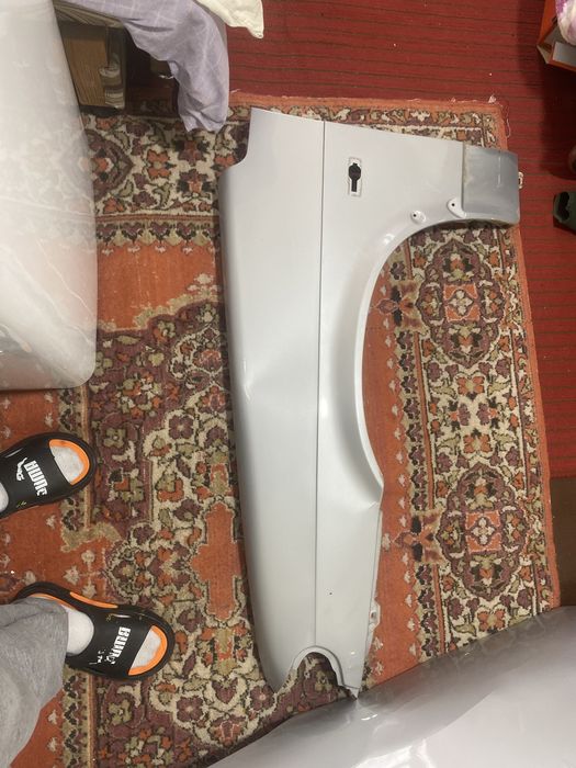 Капот и левый крыло на четырку