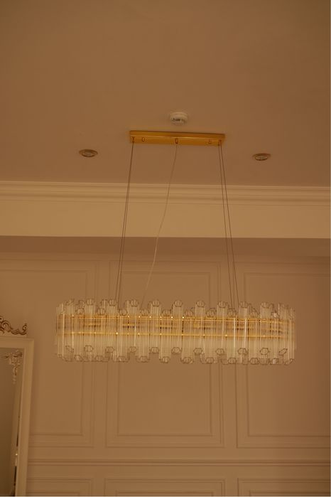 Продается люстра и бра